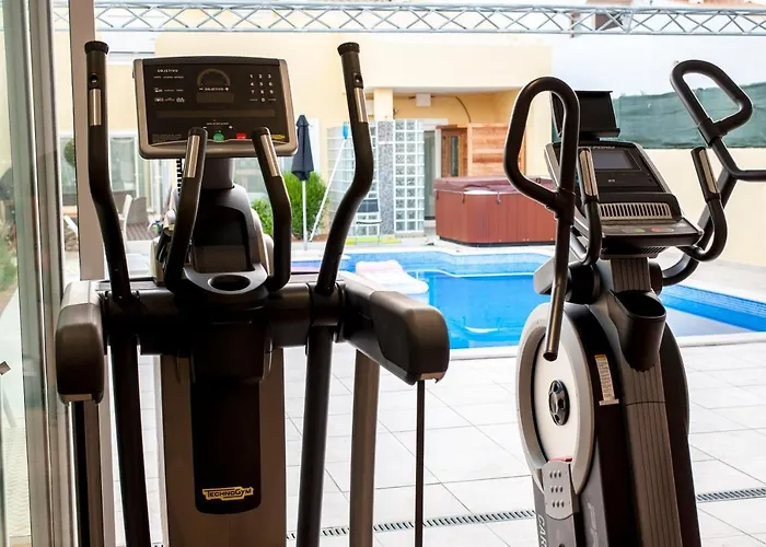 Vila Aqua-jacuzzi-heatable Pool-sauna-gym-snooker Albufeira