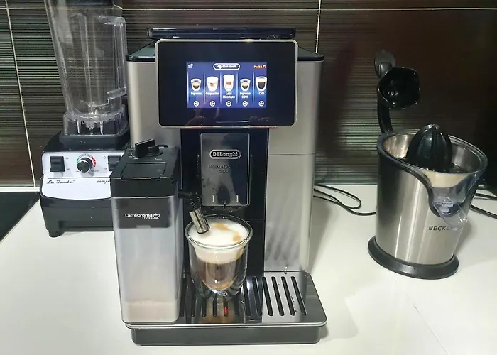 Aqua-jacuzzi-heatable Pool-sauna-gym-snooker Vila