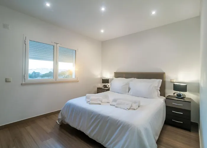 Aqua-jacuzzi-heatable Pool-sauna-gym-snooker Vila Albufeira