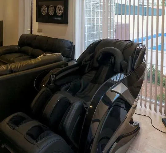 Aqua-jacuzzi-heatable Pool-sauna-gym-snooker * Albufeira